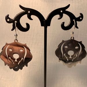 NWT Handmade Silver Tone Dog Pierced Earrings! 🐶